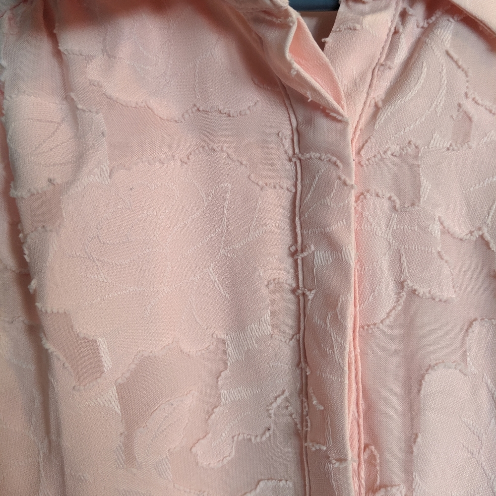 Elle floral button up top - Picture 3 of 3